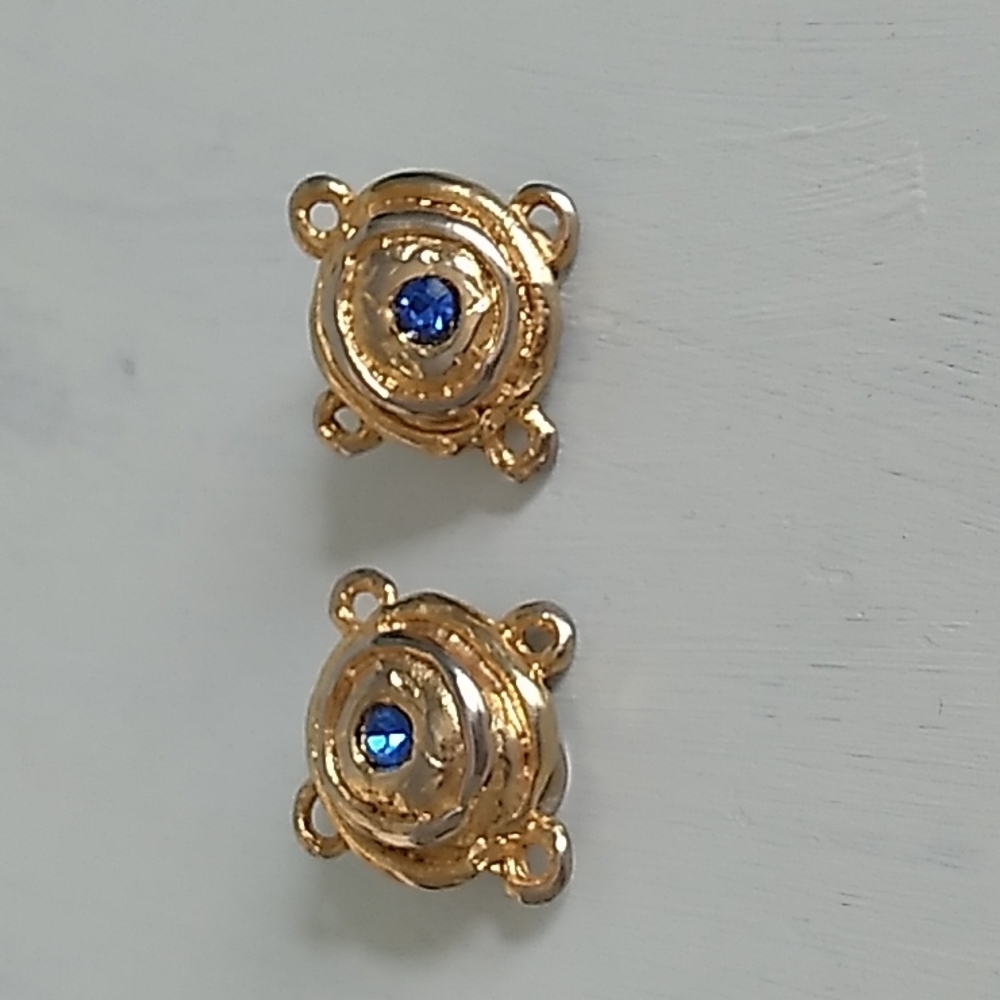 Gold tone and blue rhinestone earrings - Picture 4 of 4